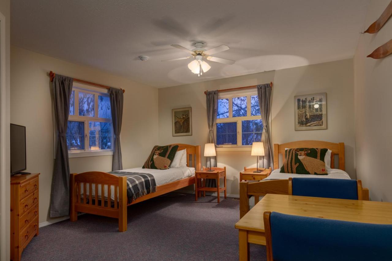 Courthouse Inn Revelstoke Dış mekan fotoğraf