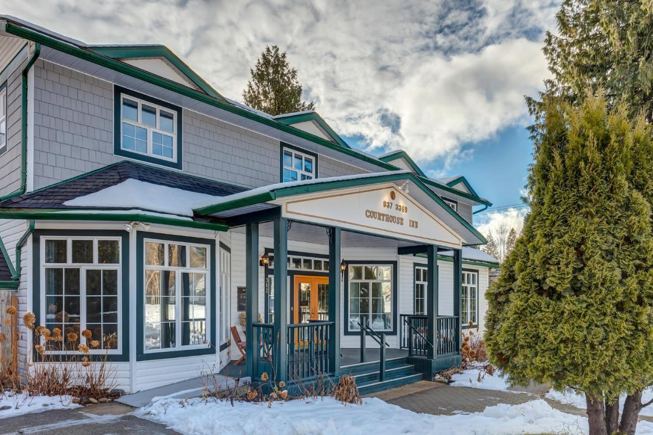 Courthouse Inn Revelstoke Dış mekan fotoğraf