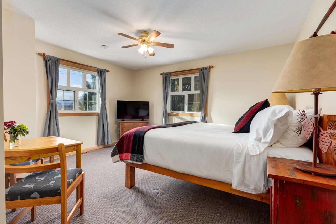 Courthouse Inn Revelstoke Dış mekan fotoğraf