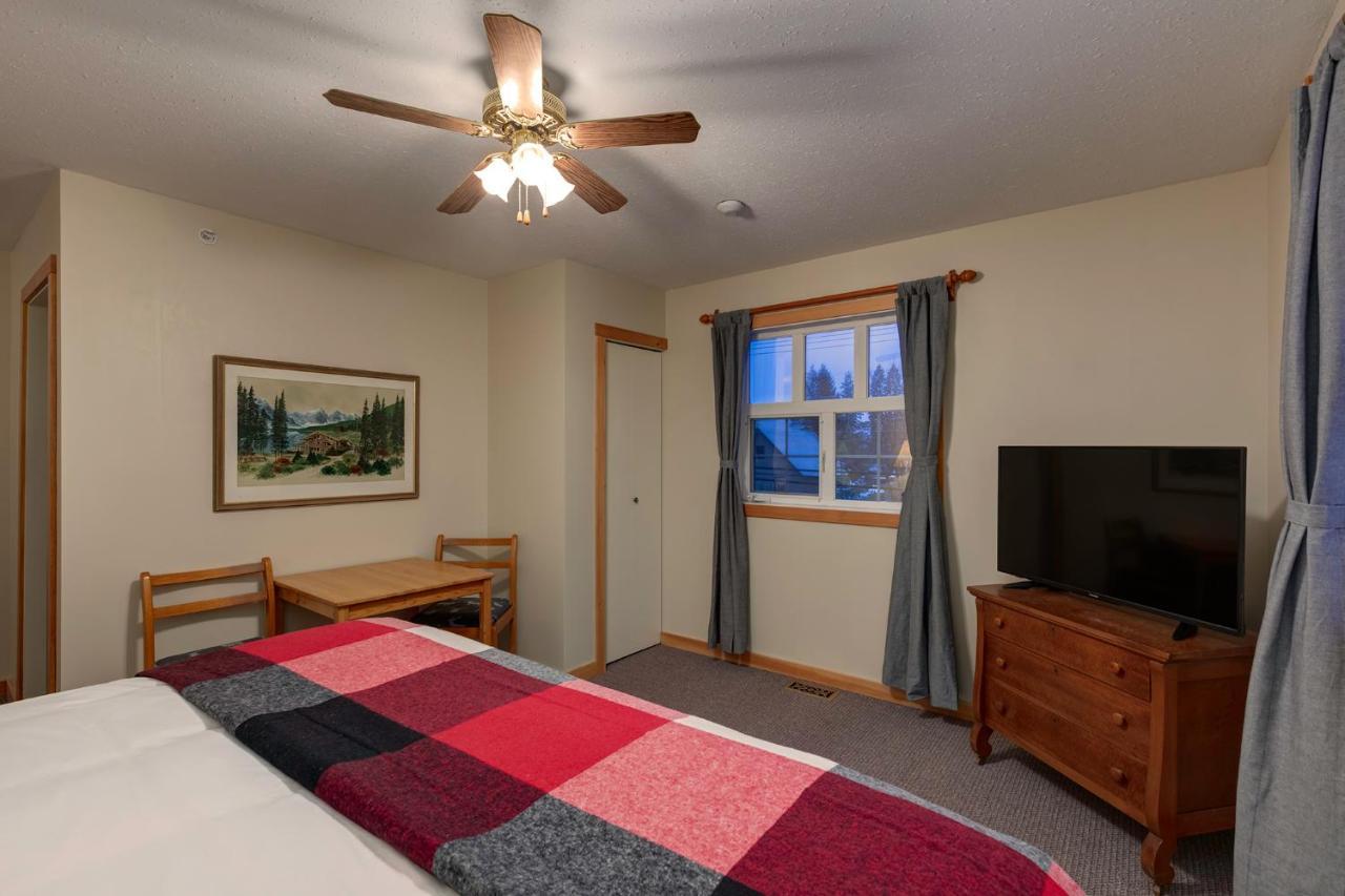 Courthouse Inn Revelstoke Dış mekan fotoğraf