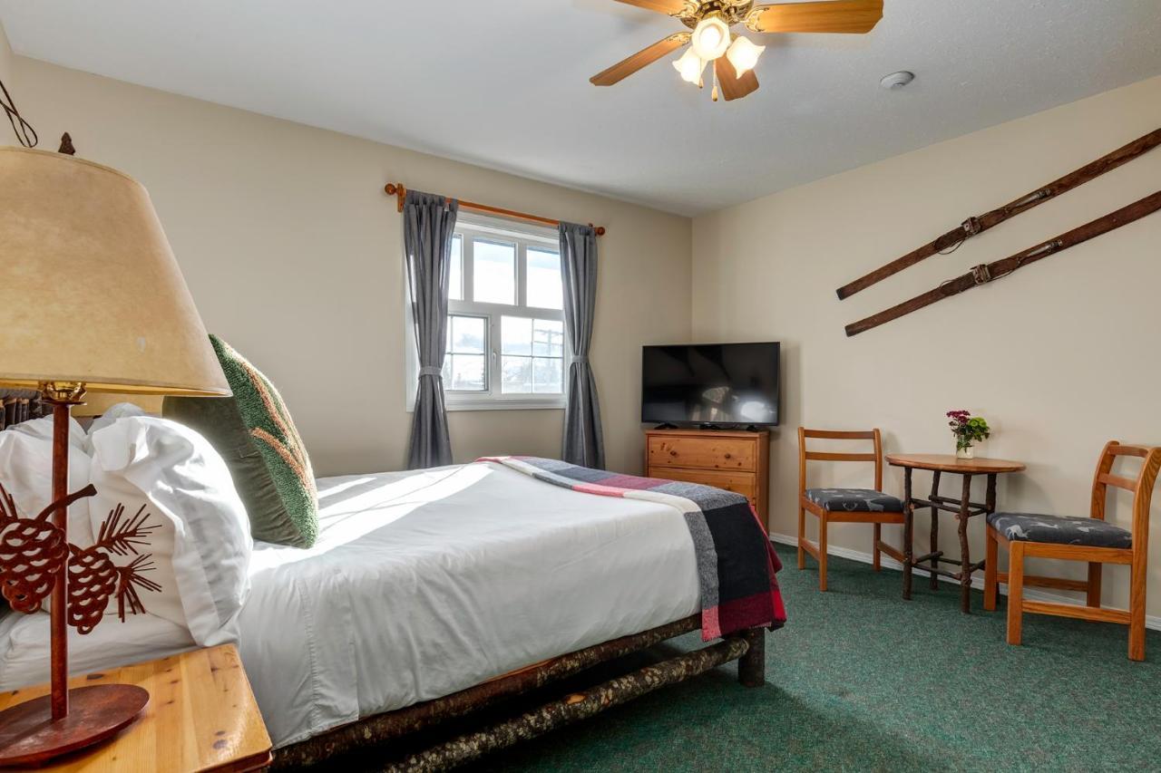 Courthouse Inn Revelstoke Dış mekan fotoğraf